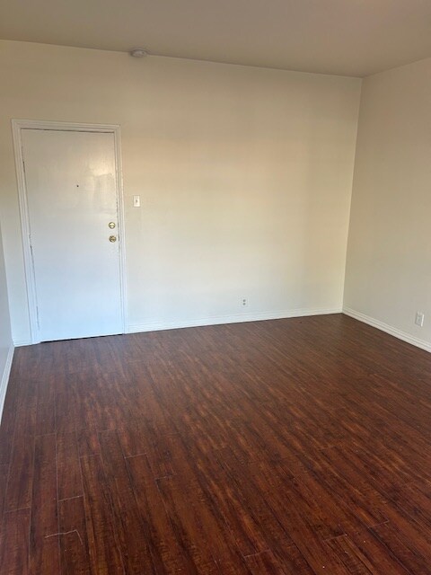 Building Photo - 2329 Crenshaw Blvd