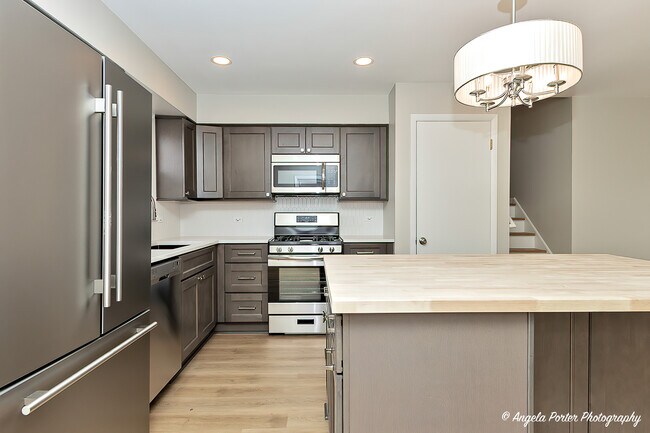 Cocina - 410 W Mueller St