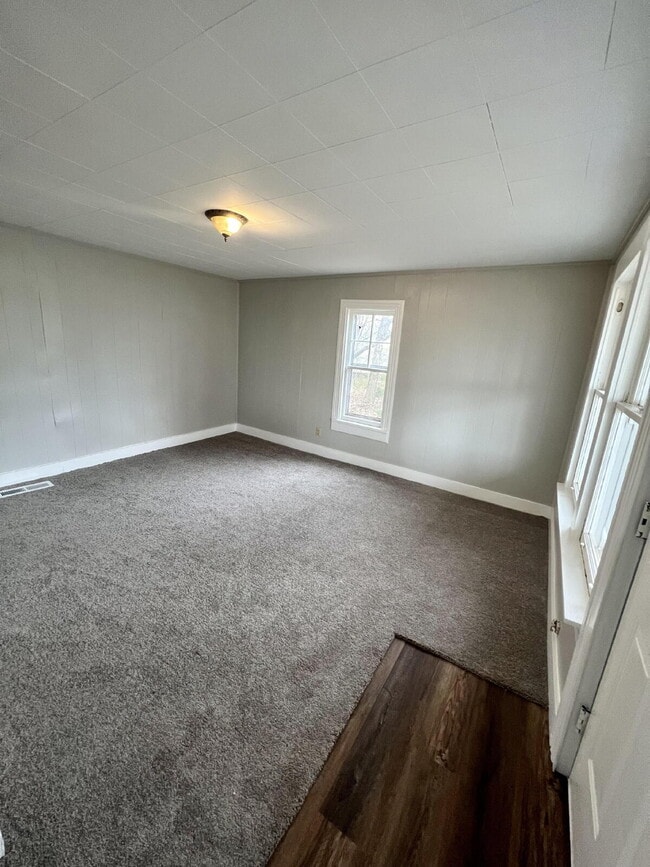 Building Photo - 2BR/1BA Home in Adairville