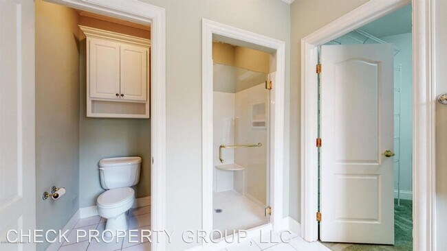 Building Photo - 7703 Wolfpen Ridge Dr