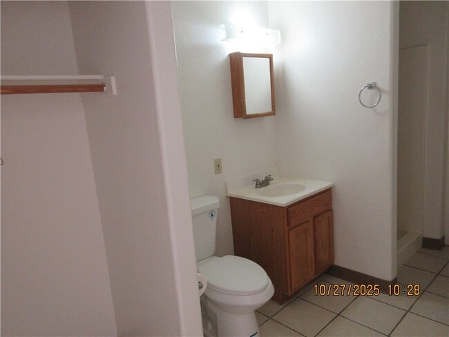 Foto del edificio - 1403 E Andy Devine Ave