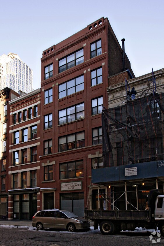 Primary Photo - 178-180 Franklin St