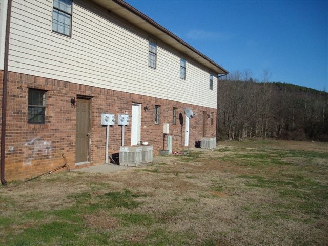 Building Photo - Old Federal Townhomes