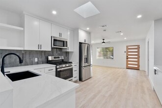 Building Photo - 406 Hammack Dr