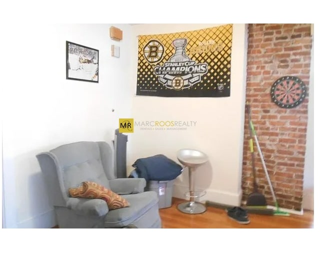 Building Photo - 505 Washington St