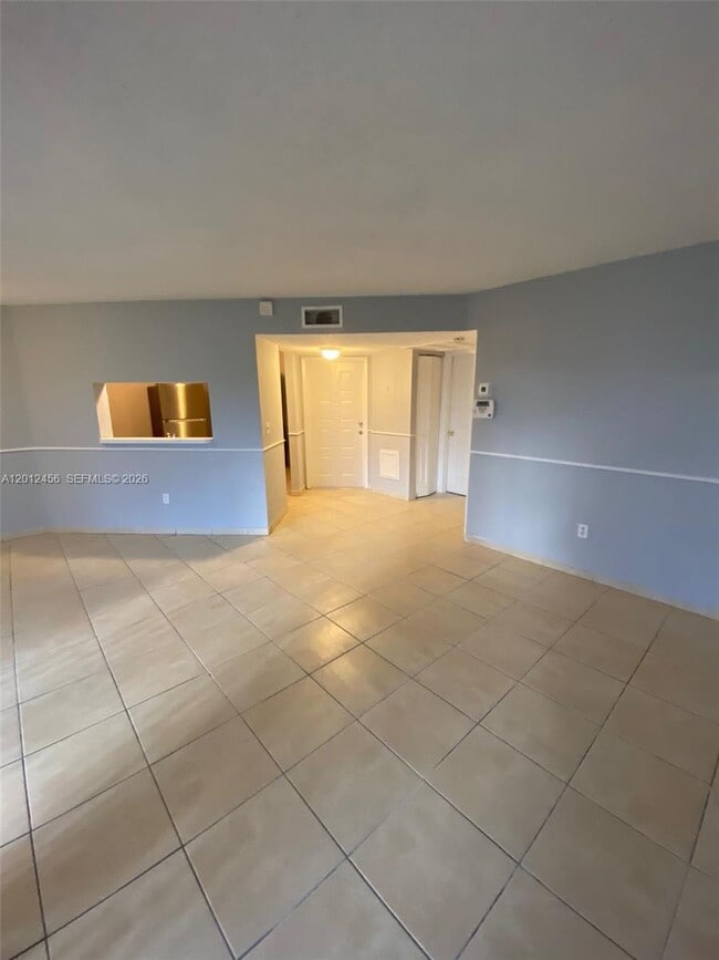 Foto del edificio - 1042 Adams Ave