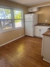 Building Photo - 196 13th St