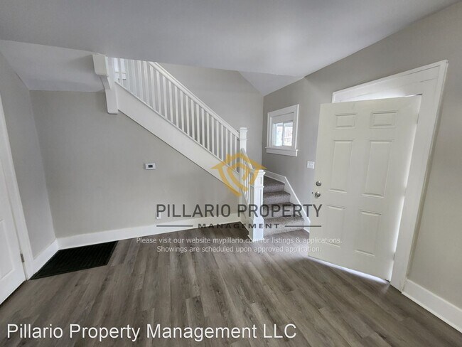 Building Photo - 3 br, 1 bath House - 1143 W 32nd St