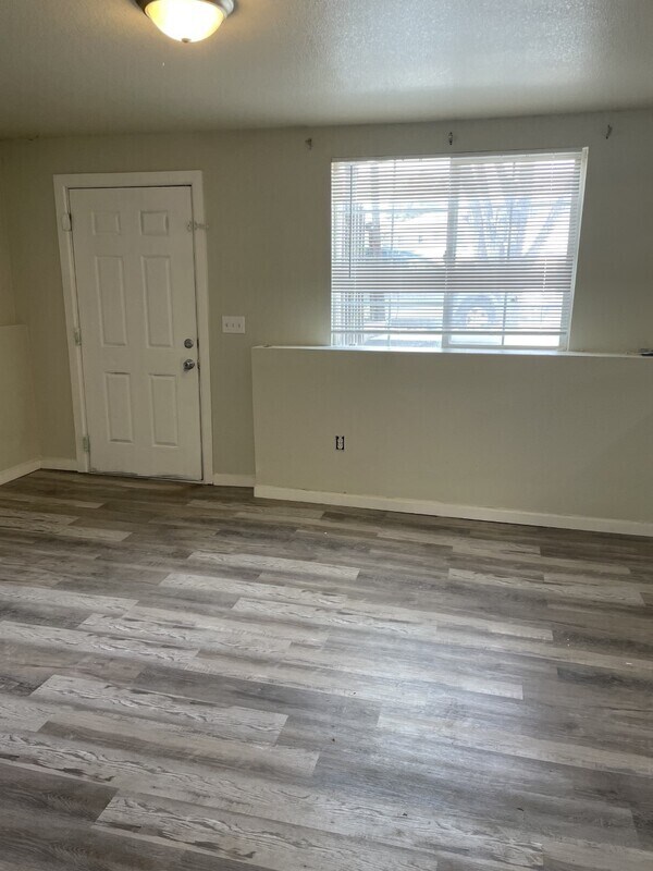 Foto del edificio - 1826 Monterey Rd