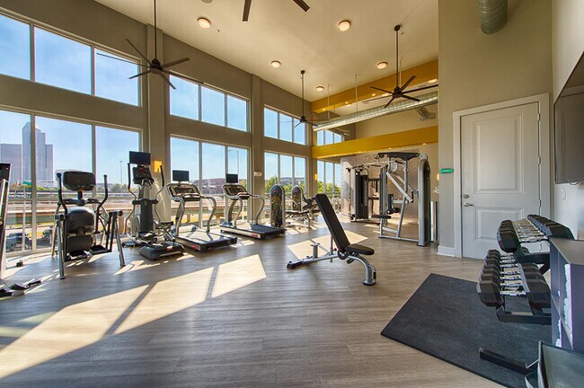 Building Photo - Elegant 1 Bedroom Apartment: Your Urban Sa...