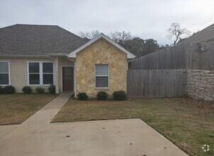 Building Photo - 3713 Mandy Dr