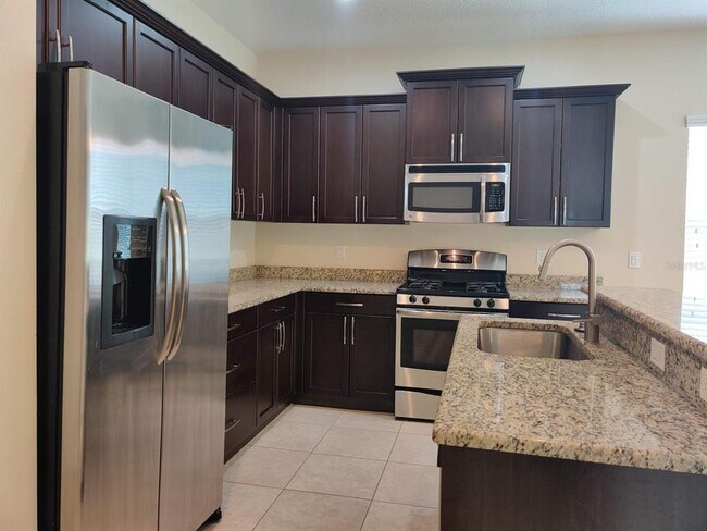 Foto del edificio - 12256 Longview Lake Cir