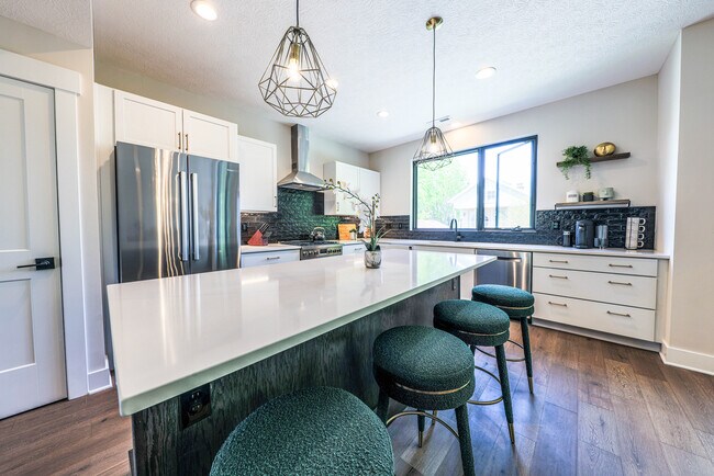 Foto del edificio - 362 Zimpfer St