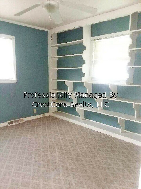 Building Photo - 307 Hillcrest St