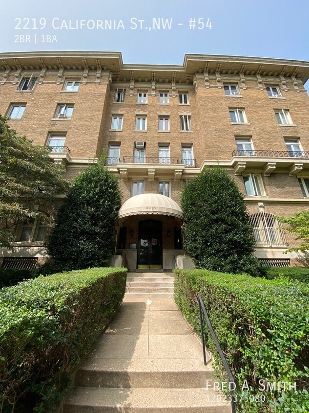 Foto principal - 2219 California St NW