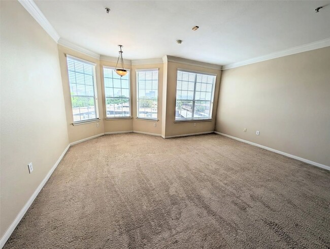 Building Photo - Perfect 1 Bedroom 1 Bathroom  Available