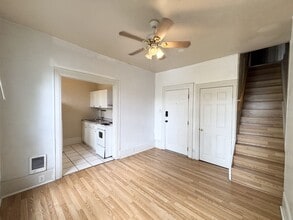 Building Photo - 514 E 500 S