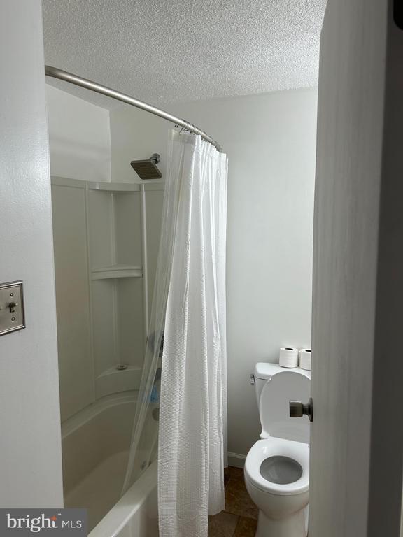 Building Photo - 310 Ridge Ave