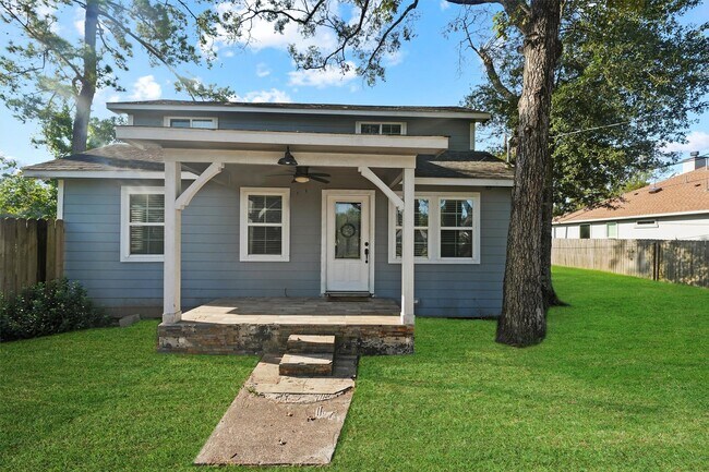 Foto del edificio - 16730 Springfield Dr
