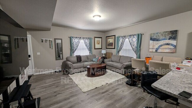 Foto del edificio - 4628 Wharf Point