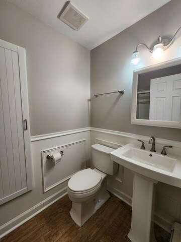 Foto del edificio - 502 W Miner St