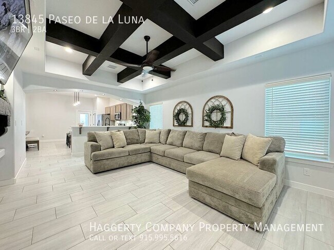 Building Photo - 13845 Paseo de Ln