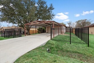 Building Photo - 5018 Wilmington St