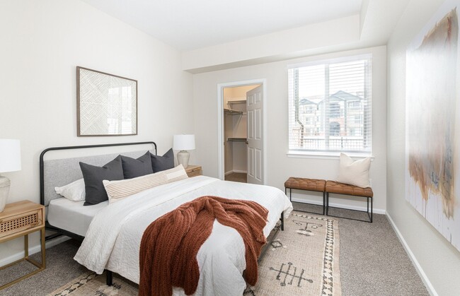 Building Photo - Mile 44