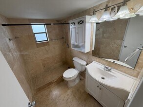 Building Photo - 1325 W 68th St
