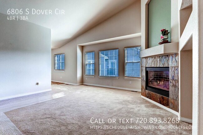 Building Photo - Gorgeous 4Bed 3Bath Townhome with 2 Car Ga...