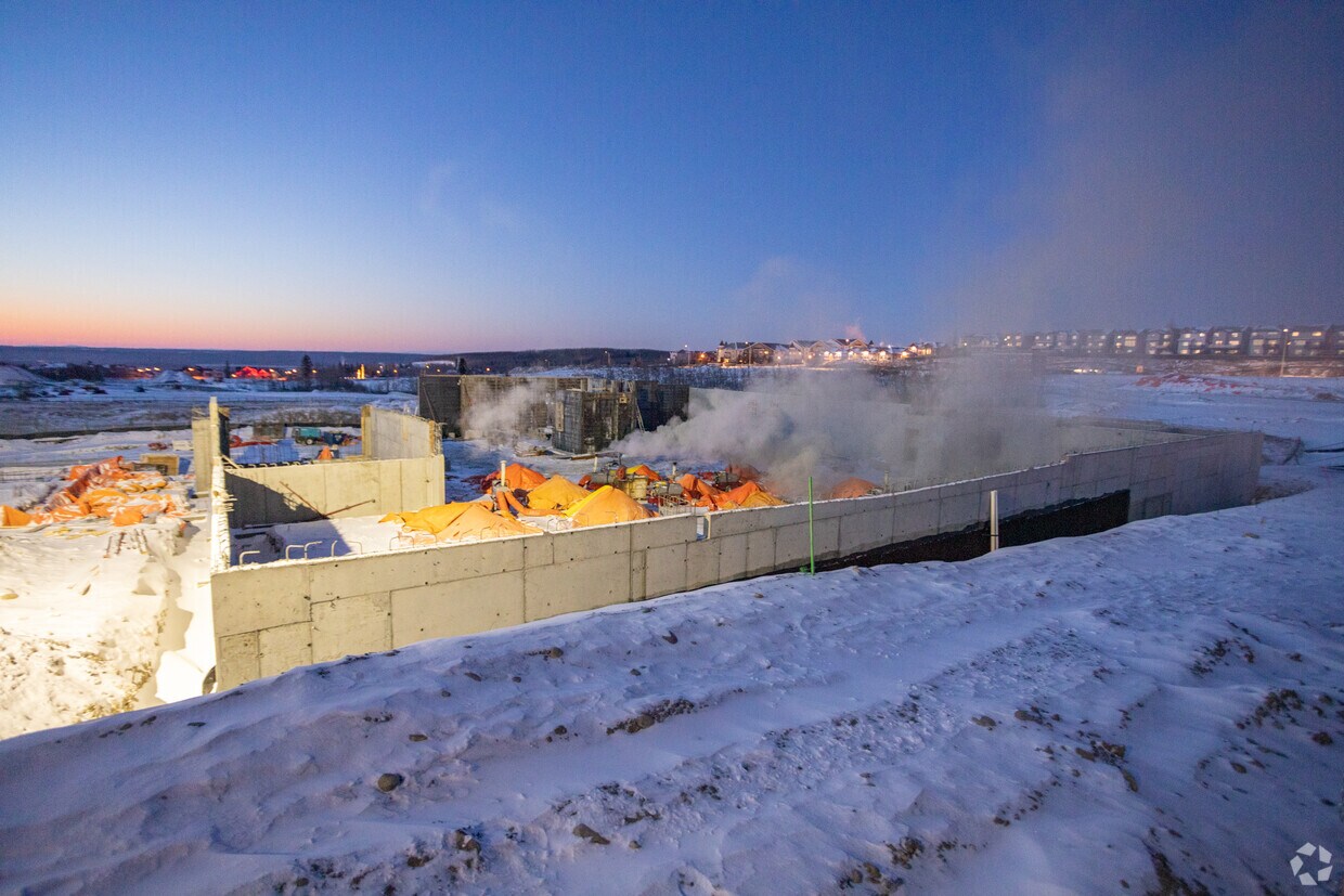 Aspen Spring Apartments 2188 85 St SW Calgary, AB