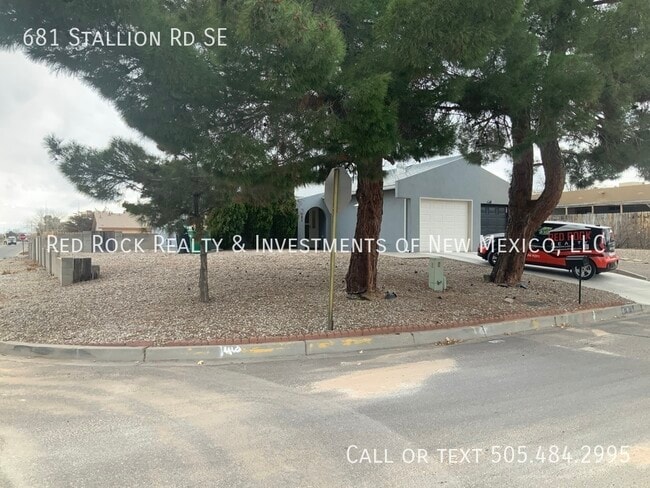 Building Photo - 681 Stallion Rd SE