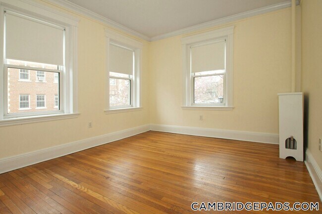 Building Photo - 18 Chauncy St