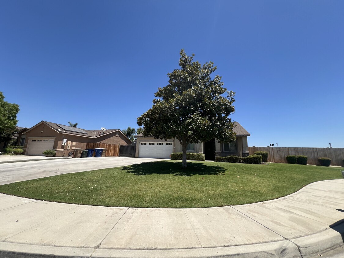 Foto principal - 5418 Sweet Sunblaze Ave