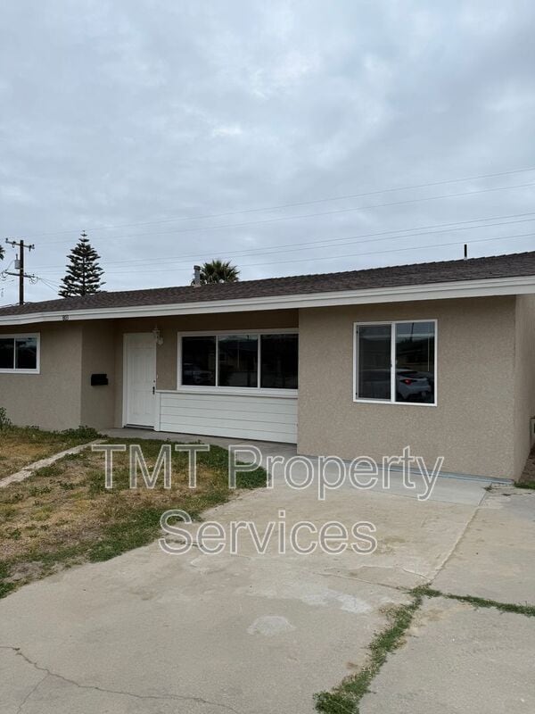 Building Photo - 803 W Harding Ave