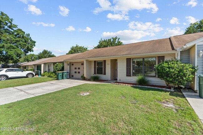 Foto del edificio - 11433 Glenn Mottin Way N