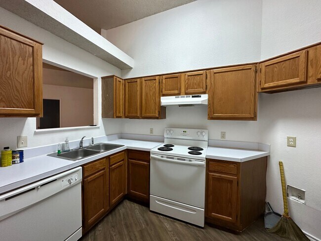 Foto del edificio - 1147 Seneca - Lewisville