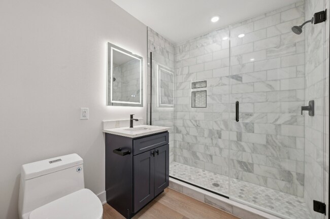 Foto del edificio - 1626 Ridge Ave