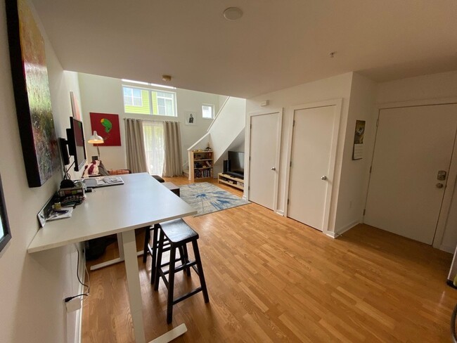 Foto del edificio - 506 N Mangum St, 404