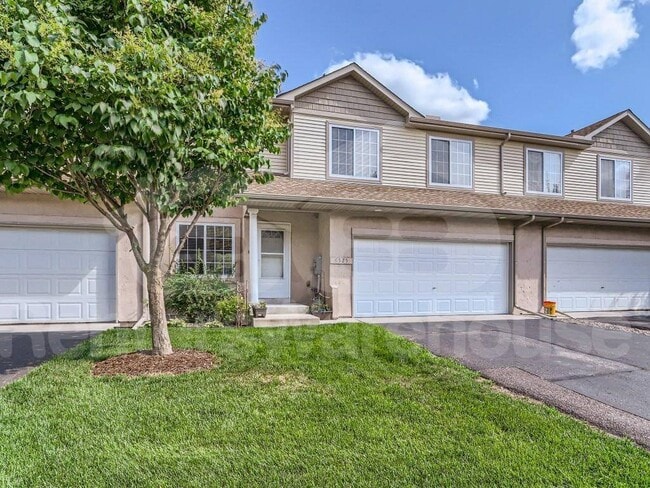 Building Photo - 6525 Appaloosa Ave N