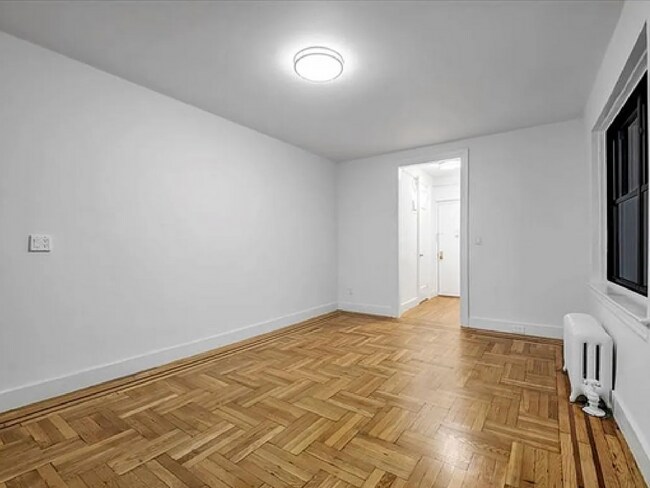 Foto del edificio - 402 Bay Ridge Pkwy