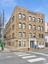 Building Photo - 2959 N Damen Ave