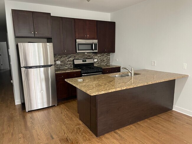 Foto del edificio - 3128 W Walton St