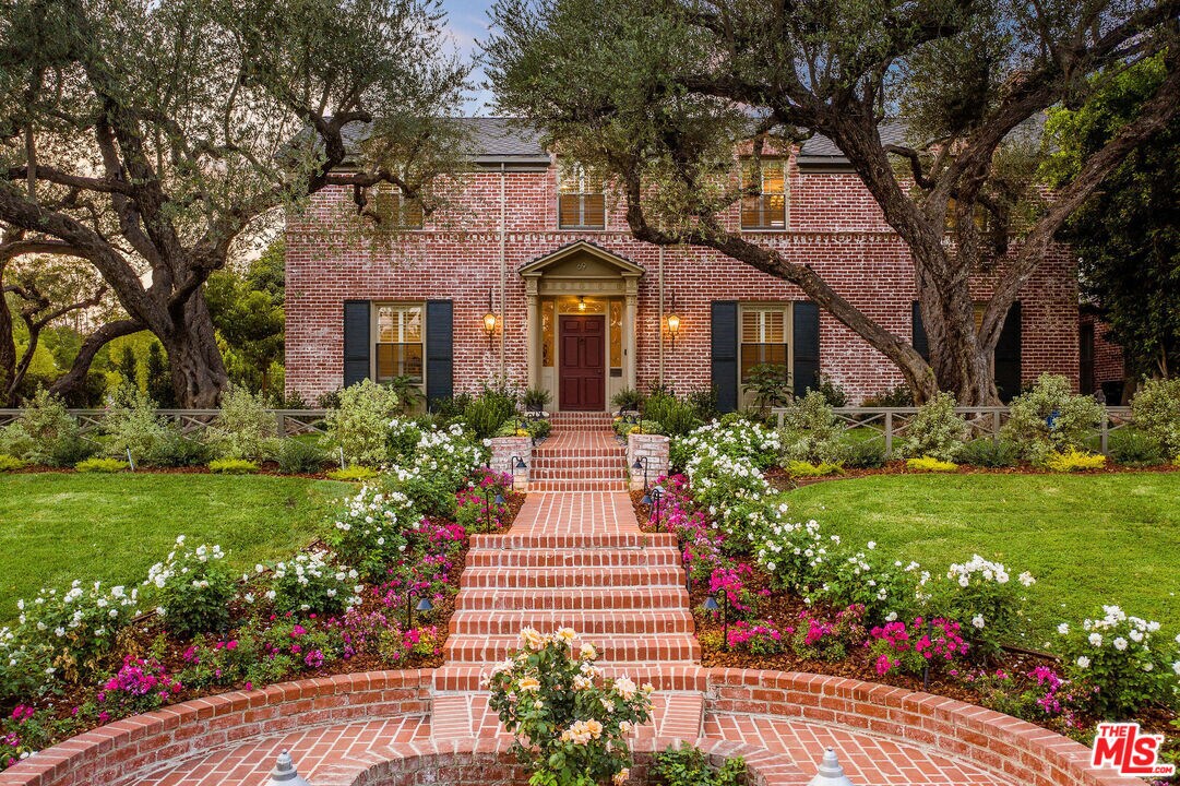 Foto principal - 69 Fremont Pl