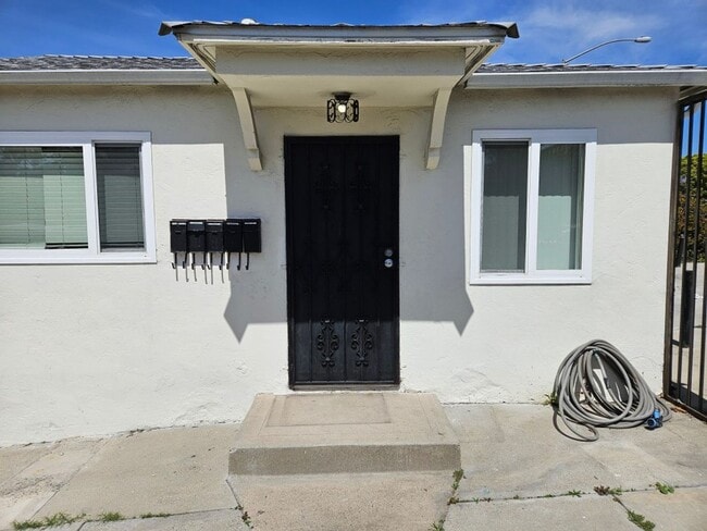 Building Photo - 5218-5224 Imperial Ave.