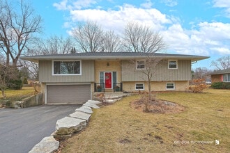 Building Photo - 15417 W Fair Ln