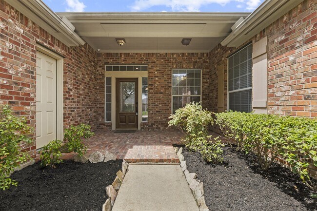 Foto del edificio - 521 Ironwood Forest Dr
