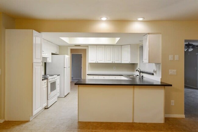 Foto del edificio - 787 SE Forgal St