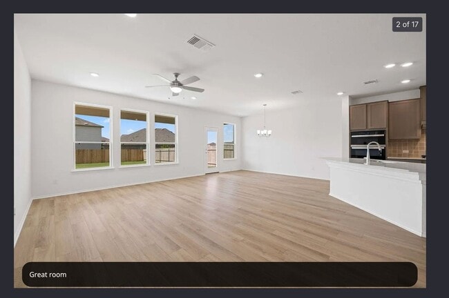 Building Photo - 4705 Teverola Dr