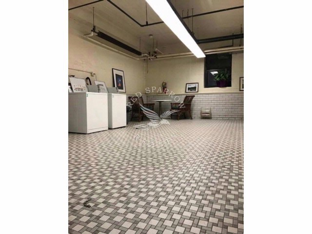 Primary Photo - 235 E 83rd St
